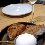 278738699 - 燻製生クリーム