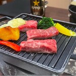 華鳳 - 村上牛と新発田牛の食べ比べ