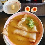 幸楽苑 - 料理写真:プレミアム味噌ラーメン+味玉+おろしニンニク
