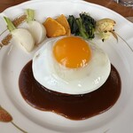 食事と喫茶 ひといき - ハンバーグ200g目玉焼き付き