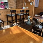 食事と喫茶 ひといき - 懐かしいアラジンのストーブ