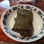 横浜中華街 重慶飯店 - 五目入りおこわ