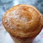 ペストリーショップ - 上面に思い切った量の塩！