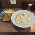 ヌードル＆スパイスカレー 今日の1番 - 