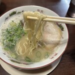 博多ラーメン 山桜 - 細め〜ん