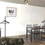 HERRINGS - 店内
