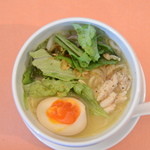 蔭山樓 - 名物こだわり麺の鶏白湯塩そば （ハーフサイズ） 