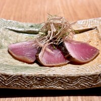 京都一の傳  六本木ヒルズ店 - ◉〈お造り〉旬のお造り/カツオの藁焼き