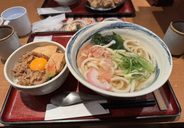 杵屋 郡山駅エキナカ店（きねや） - 郡山（うどん）の写真