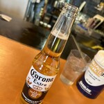 髙橋バーガー - コロナビール