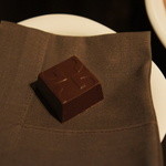 グッチ・カフェ - チョコレート一粒３００円ラテ