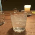 INUI - クラフトジン 山と海（長野）
ホーリーバジルをメインに自家栽培のハーブなど20種のボタニカルを使った爽やかなジン