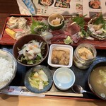 海鮮和食 魚魚魚 - 