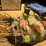 尾崎牛と直送海鮮 個室居酒屋 しおり 上野駅前店 - 