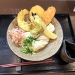 うどん馳走 山石土平 - 野菜天ぶっかけ（1280円）