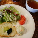 コーヒーショップ サリバン - 具沢山なランチサラダ