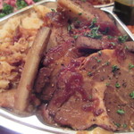 ジュイップ - 三元豚肩ロースのバルサミコ煮込み、じゃがいものリヨネーズ風