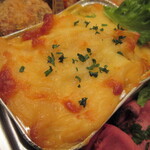 ジュイップ - エビと栗のグラタン サフラン風味