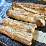 白焼き（浜名湖産天然と養殖の食比べ）