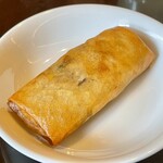 萬珍樓點心舗 - 春巻、皮はパリパリ中はトロトロで美味しい