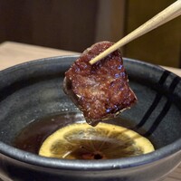 近江牛専門店 近江かど萬 - 赤身と霜降りのバランスが絶妙！！旨みが溢れます！！