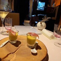 Vintage with Restaurant - 