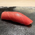 くろ﨑 - 中トロ【握り】