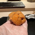 くろ﨑 - バフンウニ(北海道 昆布森産)【握り】