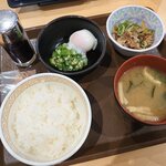 すき家 - 料理写真:まぜのっけライスミニ(¥370)