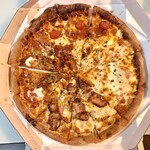 ピザーラ - 料理写真:紅ズワイガニの極旨クォーター