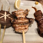 鳥やき串英 - 椎茸・手羽先・レバー