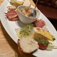 ウォルプタス 東京駅グランルーフ店 - 