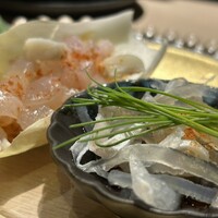 鮨 からす 十三店 - 河豚の身のおろし和えと皮ポン酢