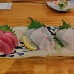 島ごはん あったかや - お刺身3点盛り　宮古島で採れたマグロ最高