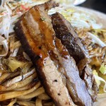 焼麺 晃のや - ソースにはトロトロ炙りチャーシュー✨