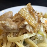 焼麺 晃のや - 塩にはカリカリ鶏肉✨