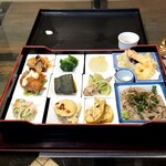 季里居 - 