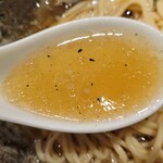 麦と麺助 - スープ