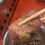 焼肉ここから - のどちんこ