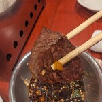 焼肉ここから - 伝説盛りのハラミ