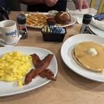 IHOP - 