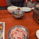 焼肉ここから - のどちんこ越しの美女