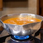 うを徳 - 2024.12 痛風鍋（壱岐産クエ、雲子、宮城産牡蠣、余市産アンキモと八丁味噌ベースのどぶ汁仕立て）