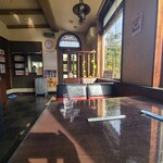 仁 - お店の内観