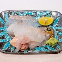 うを徳 - 2024.12 お造り（上）淡路産星鰈（下）函館産松皮鰈 松皮鰈の肝と白子も添えて