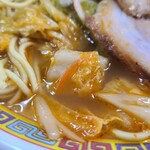天理スタミナラーメン - スープのアップ