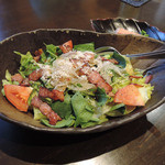 Ichiban boshi - 温泉タマゴとベーコンのサラダ。正しい名前？