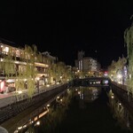 城崎温泉 但馬屋 - 雰囲気の良い城崎温泉街の柳並木