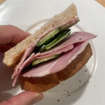 メツゲライクスダ - シャンボンノアを贅沢にサンドイッチ