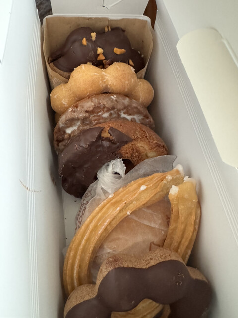 mister Donut Musashi Koyama Eki Mae Shop photo 3